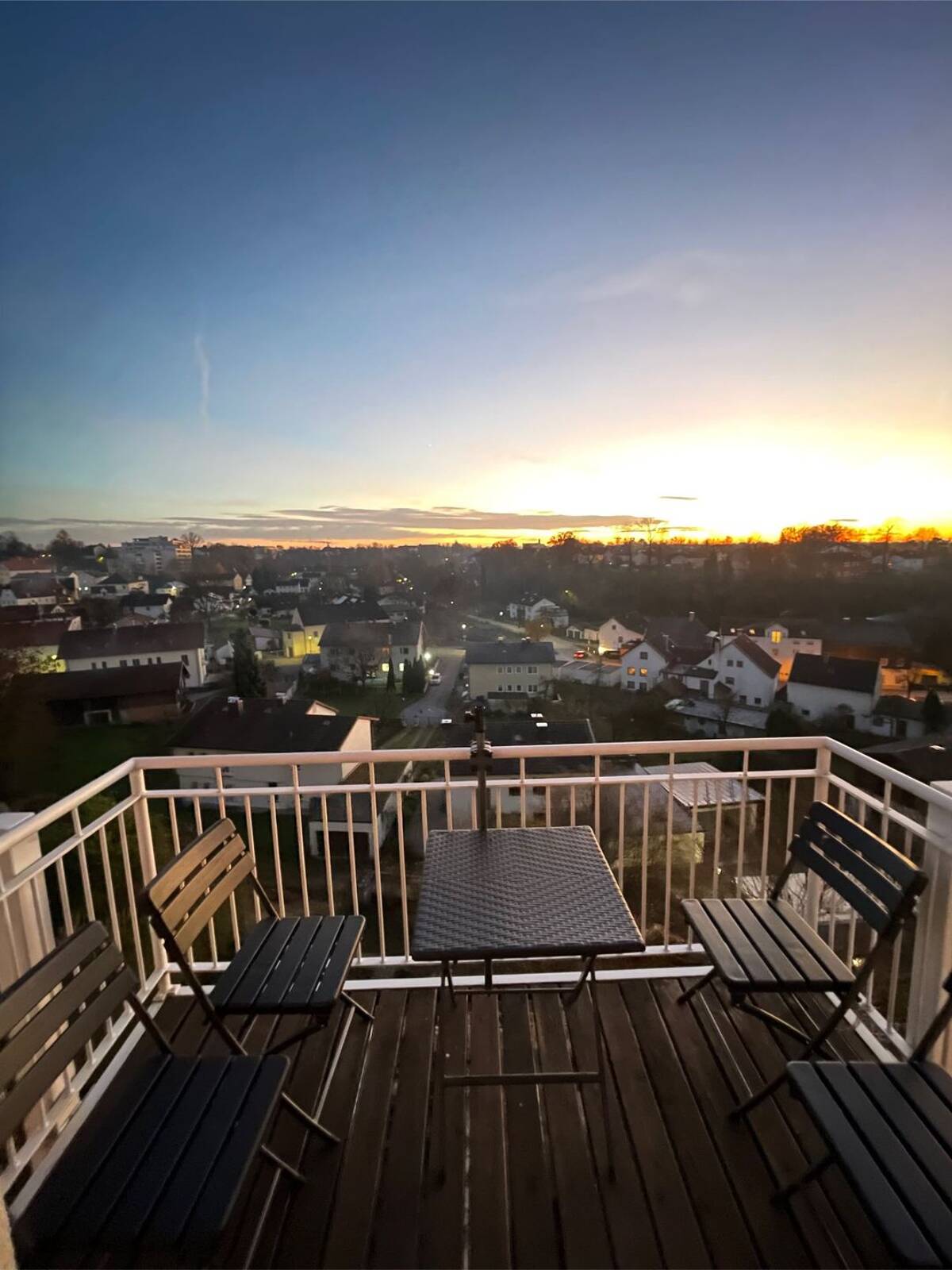 Wohnung mit Balkon und Einbauküche – 84524 Neuötting – Bild 1 von 9