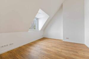 Attraktive Dachgeschosswohnung mit Balkon im Neubauquartier Poppenbüttel – 22399 Hamburg – Vorschaubild 8