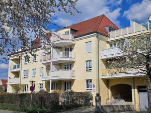 Bereits vermietet: Kleine 2 Zimmer-Wohnung. Kochnische. Balkon. Tiefgaragen-Stellplatz – 1328 Dresden – Vorschaubild 6