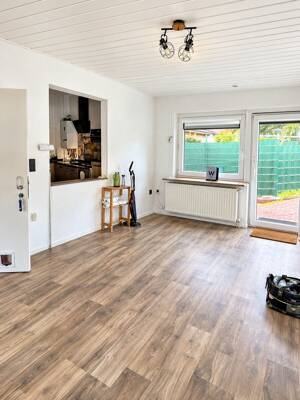 Mehr als ein Reihenhaus: 110 m², Nebengebäude & Outdoor-Küche in Delmenhorst – 27753 Delmenhorst – Vorschaubild 2