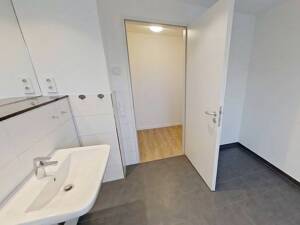 ** Moderne 2-Zimmer-Wohnung mit BALKON in Bonn ** – 53119 Bonn – Vorschaubild 8