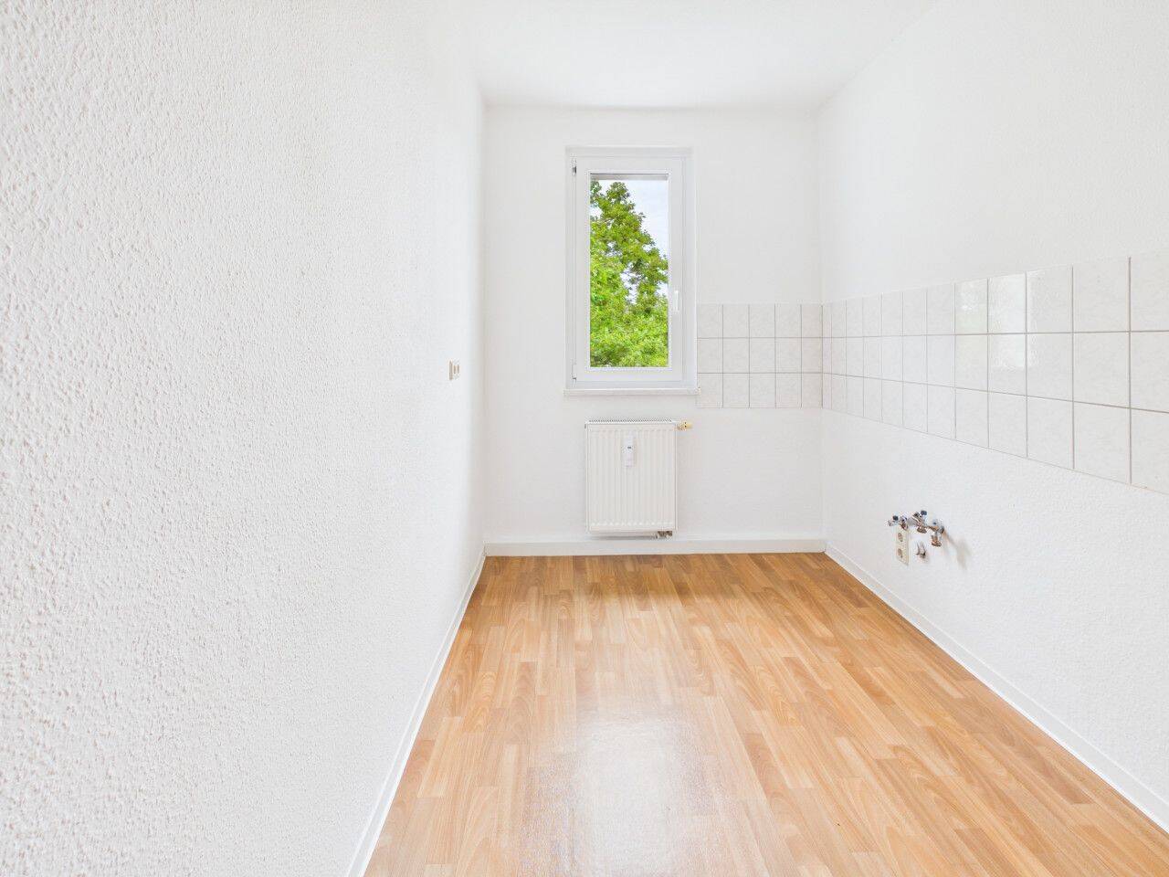 2-Raum-Wohnung mit Balkon auf dem Sonnenberg – Chemnitz – Vorschaubild 3