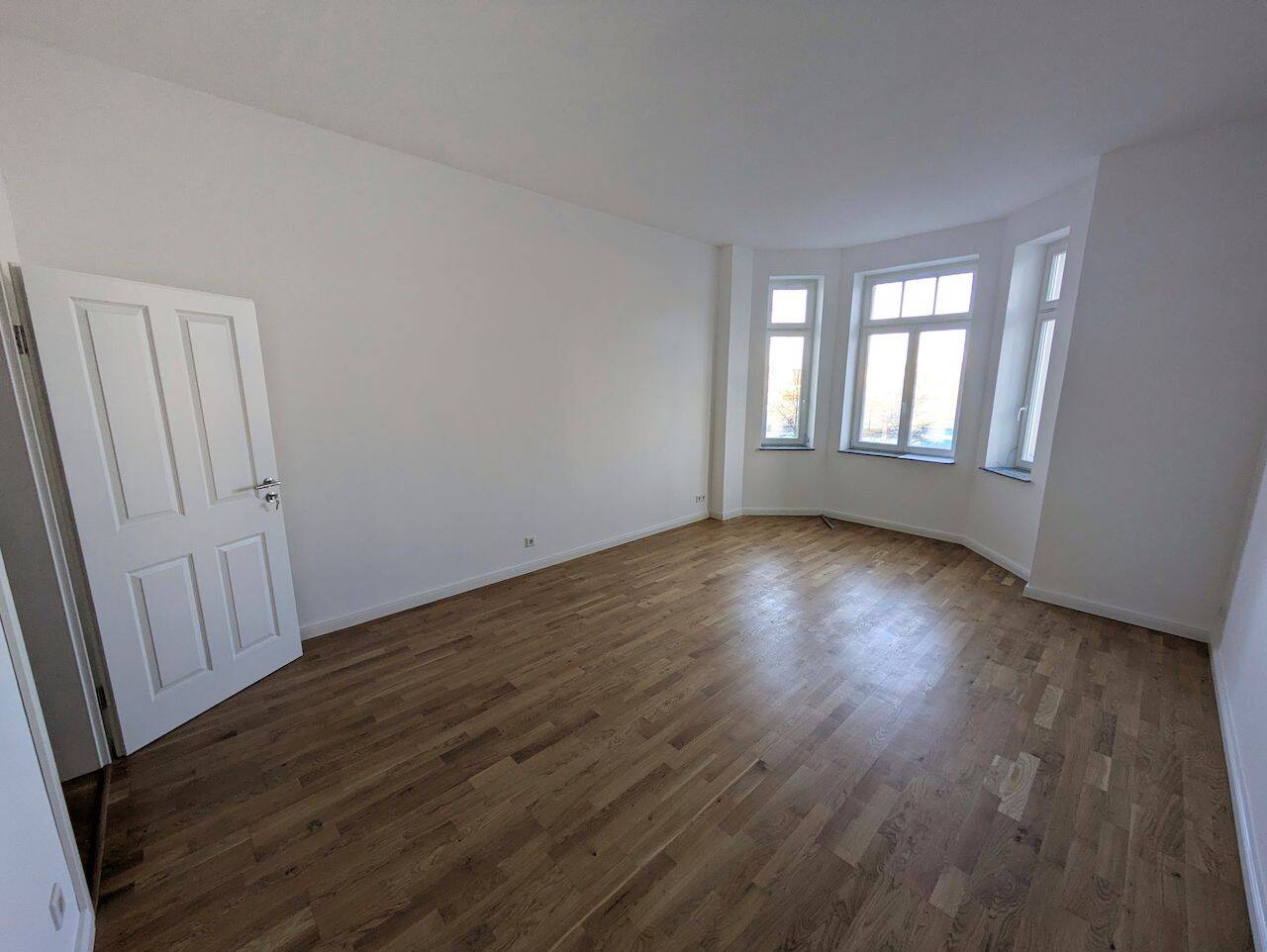 ++ charmante, renovierte 2,5-Raum Wohnung im 1. Obergeschoss - Balkon, modernes Badezimmer ++ – Chemnitz – Vorschaubild 5