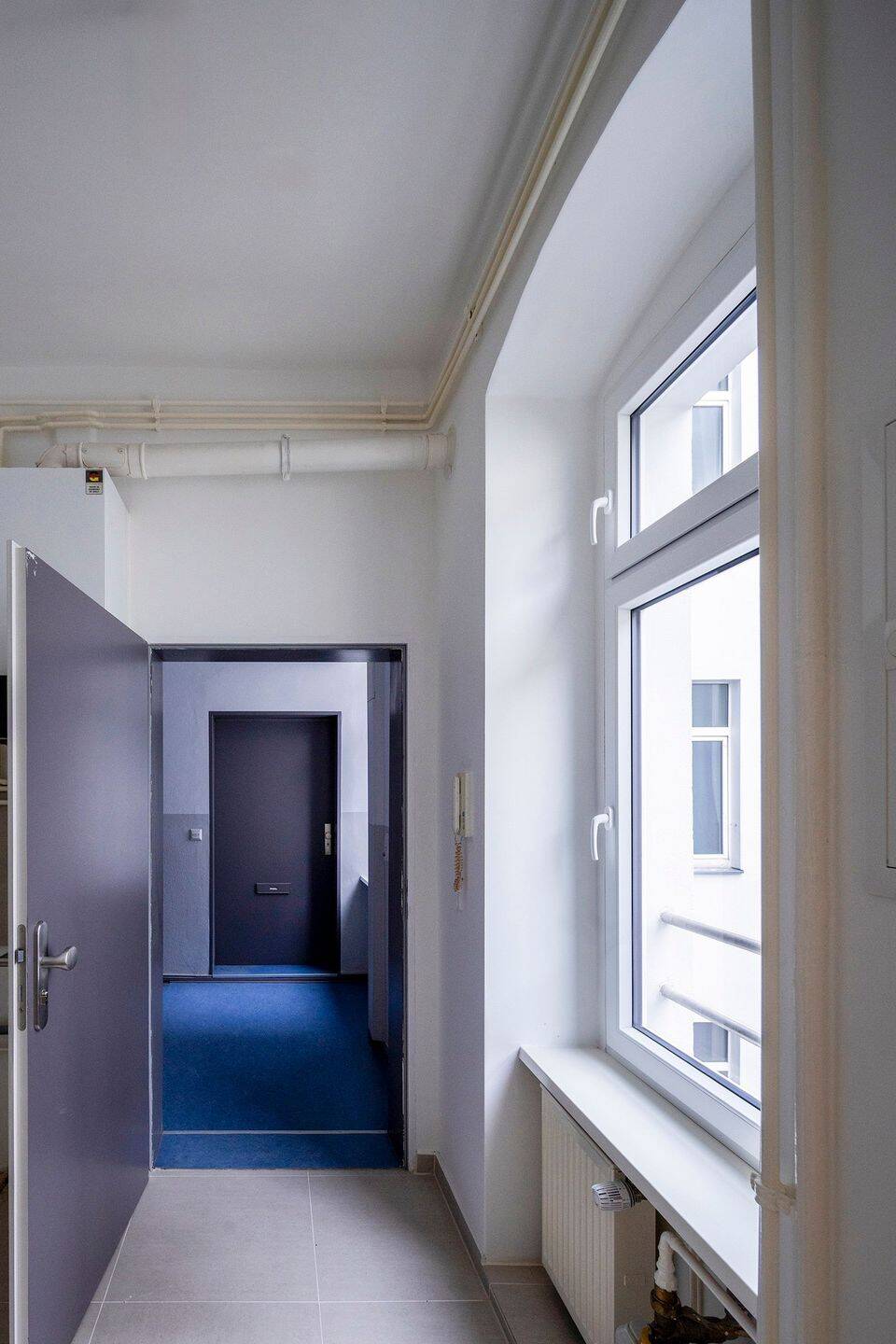 BEZUGSFREI: Renovierte 1-Zimmer-Altbauwohnung in ausgezeichneter Lage im lebendigen Wrangelkiez! – Berlin – Vorschaubild 7