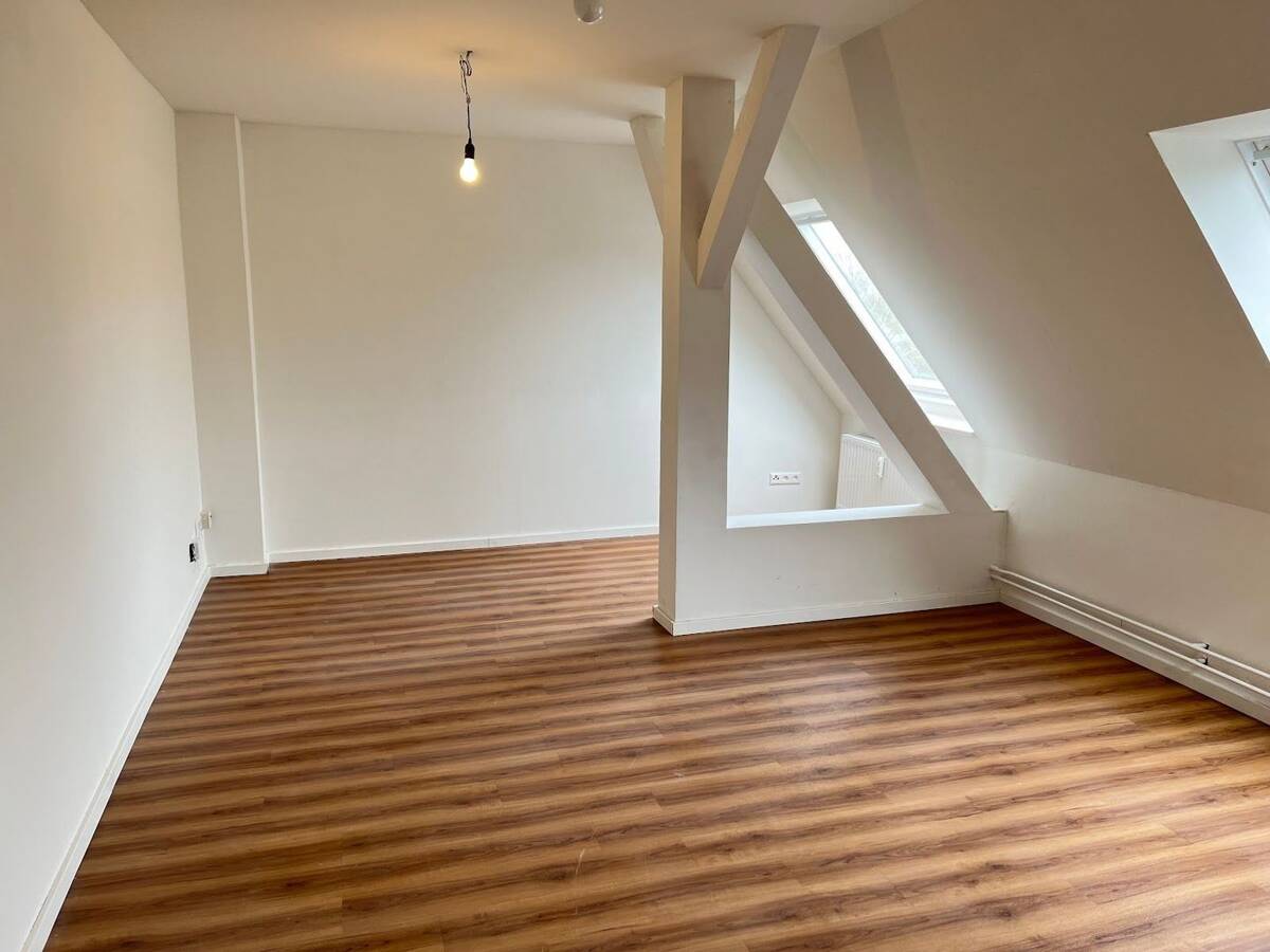 Gemütliche 3-Raumwohnung im Dachgeschoss – 24149 Kiel – Bild 1 von 7