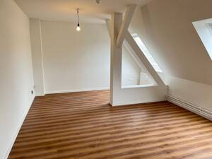 Gemütliche 3-Raumwohnung im Dachgeschoss