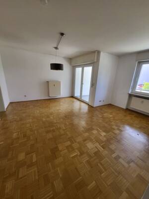 Rarität: EG-Wohnung in bester Lage von Trier-Feyen - incl. Stellplatz, incl. Küche, ohne Makler! – 54294 Trier – Vorschaubild 2
