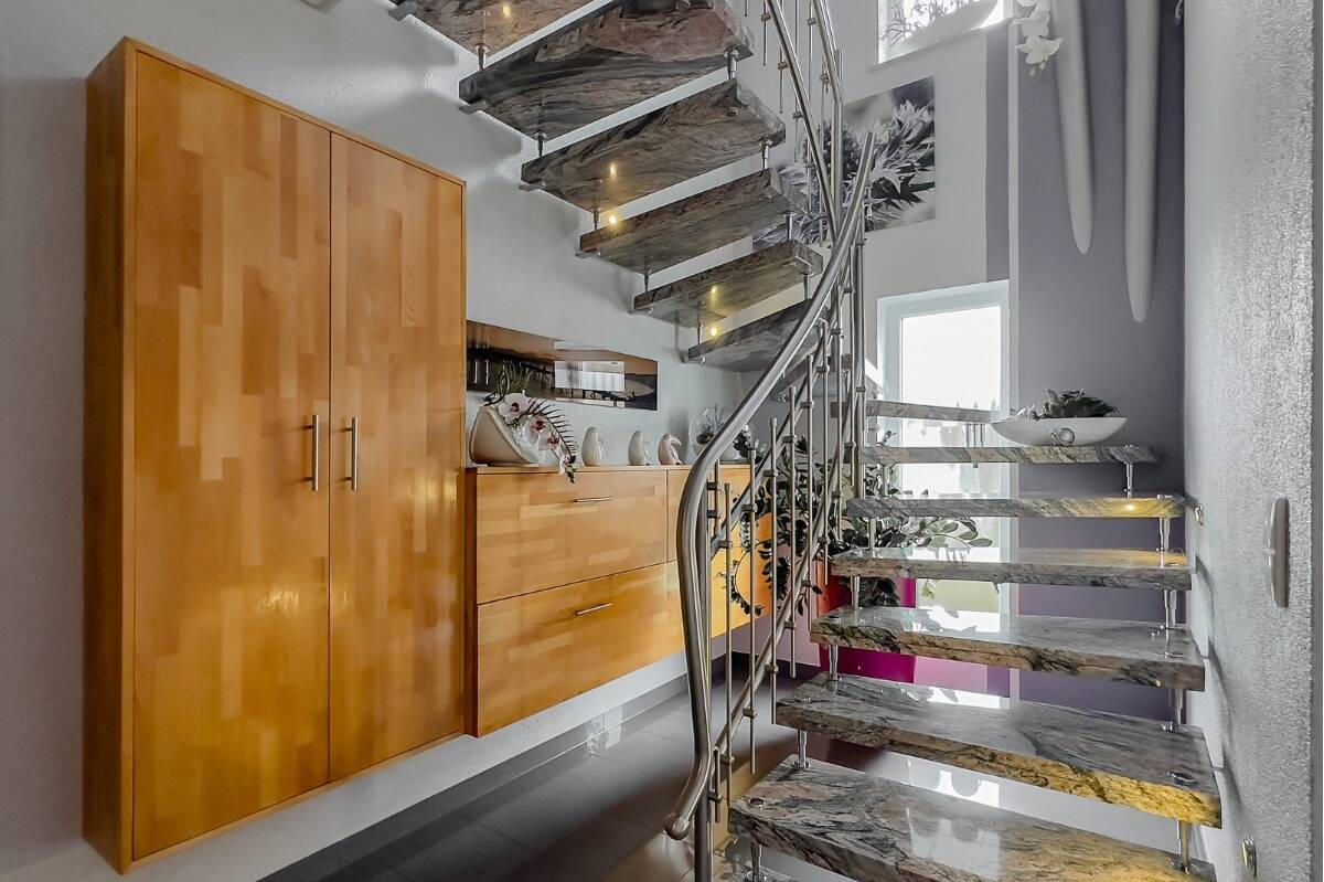 RESERVIERT! Exklusives Traumhaus mit vielseitigem Wohnkonzept. – Idar-Oberstein – Vorschaubild 9