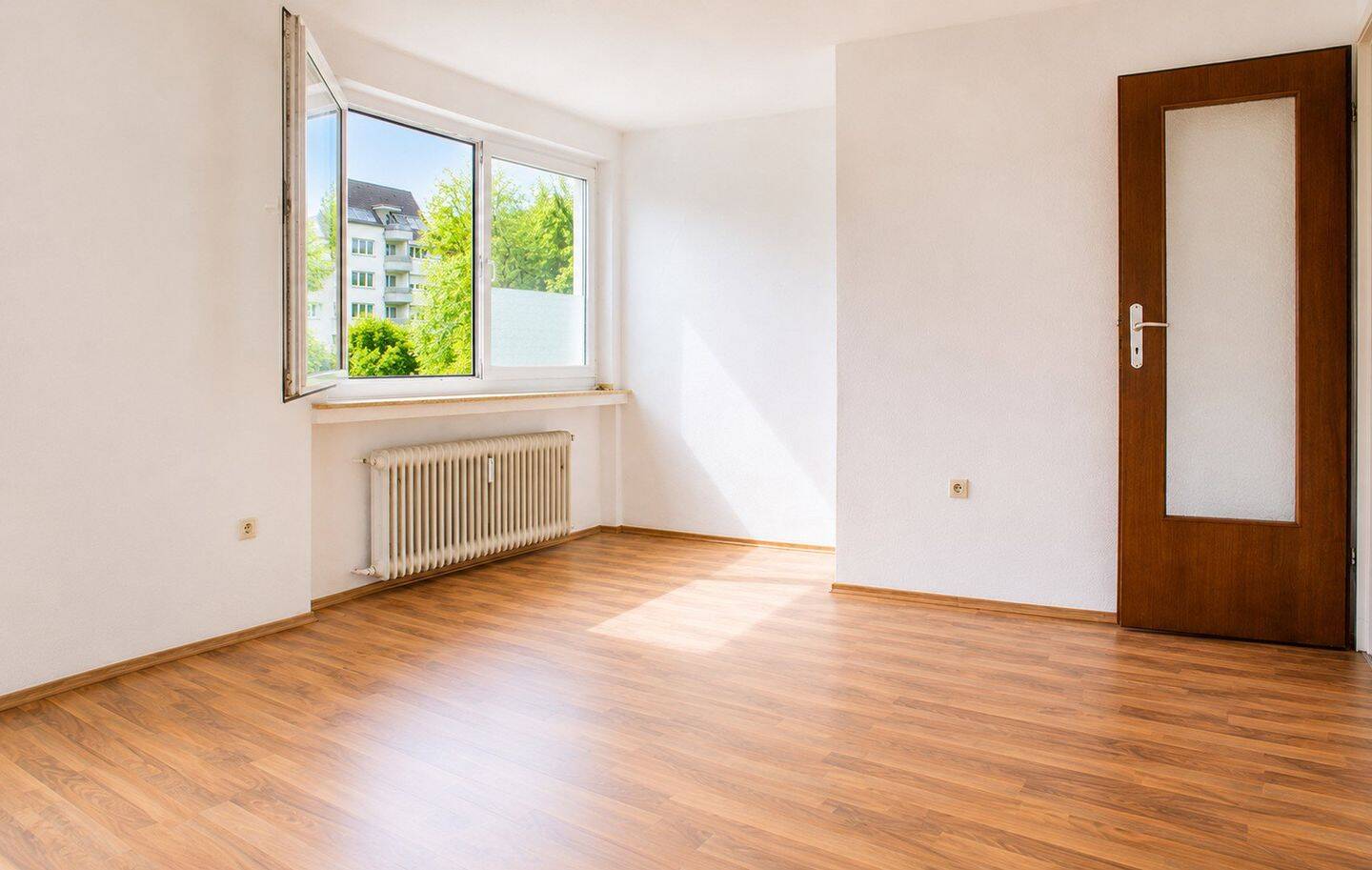 Wohnung mit exklusivem Rheinblick in Köln – Köln – Vorschaubild 2