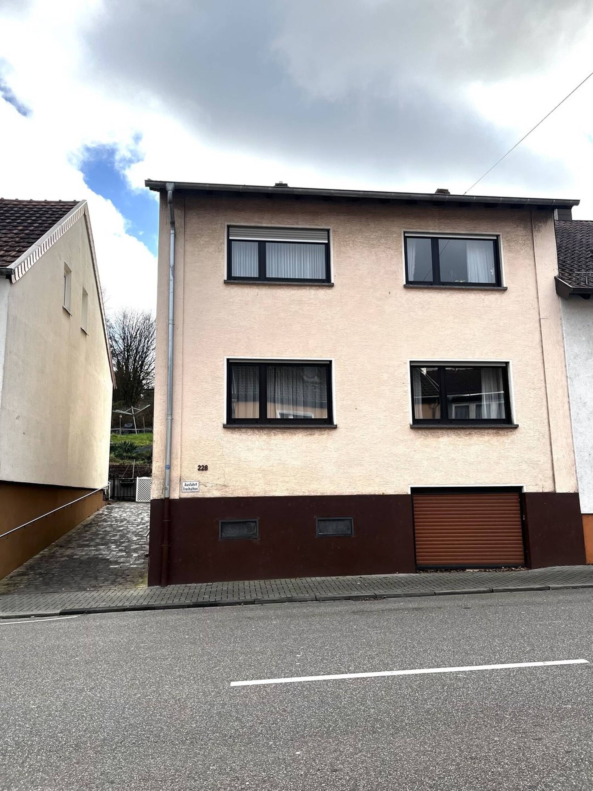 Haus in 66386 Sankt Ingbert mit 140 m² kaufen