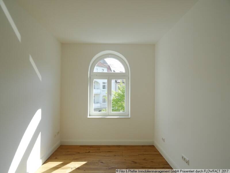 Ihr Wohntraum wird wahr - Fußbodenheizung, Balkon, Parkett, Einbauküche! – Magdeburg – Vorschaubild 7
