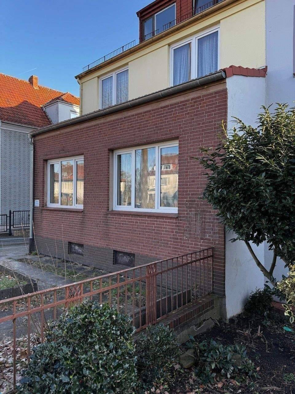 Zweifamilienhaus mit Wertsteigerungspotenzial in Bremen Kattenturm – Bremen – Vorschaubild 3