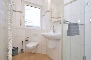 Gemütliche möblierte 2-Zimmer Wohnung mit Balkon und Internet in Wiesbaden Nordost – 65195 Wiesbaden – Vorschaubild 4