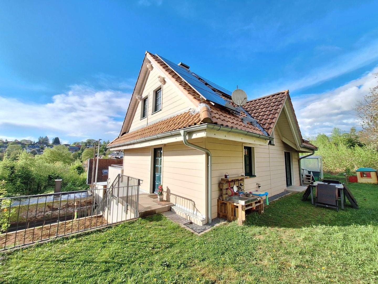 NEUER PREIS Mehrgenerationenhaus mit Panoramablick – Johannesberg – Vorschaubild 4