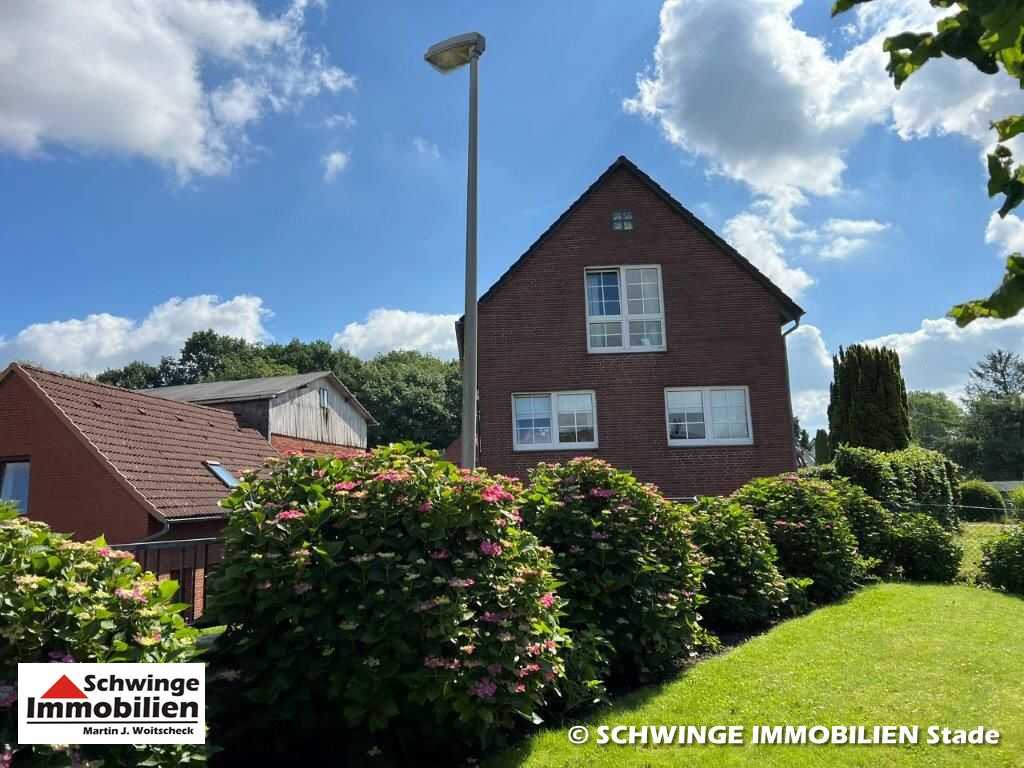 SCHWINGE IMMOBILIEN Stade: Wohnhaus direkt auf dem Oste-Deich in der Ortschaft Osten. – Osten – Vorschaubild 2