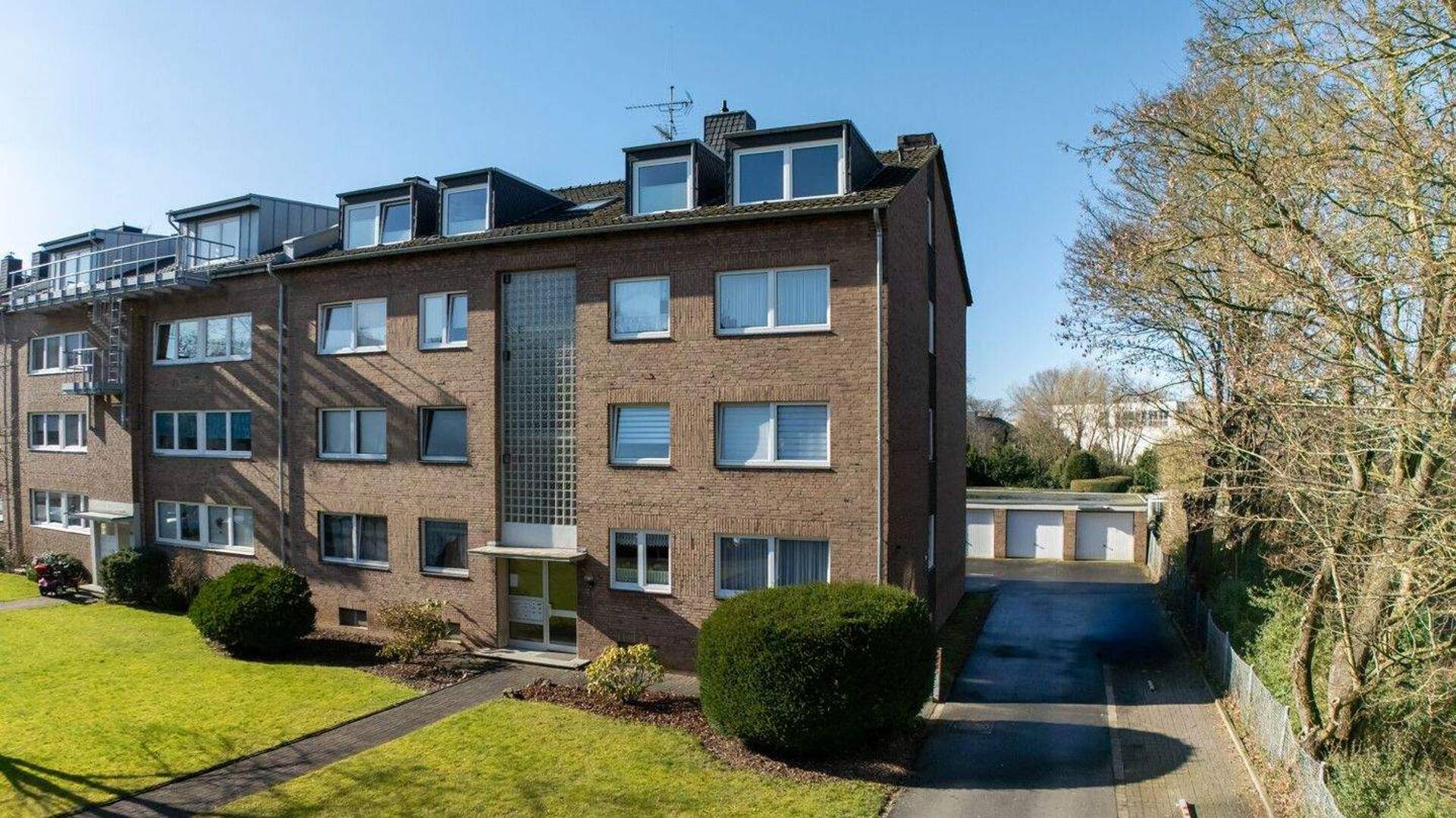 Mehrfamilienhaus in 41464 Neuss mit 580 m² kaufen