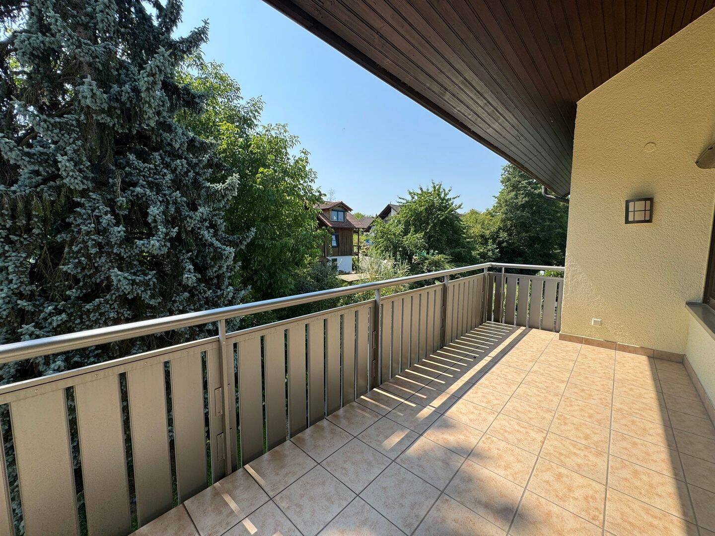 Großzügige 4- Zimmer- Eigentumswohnung mit Garage – Baden-Baden – Vorschaubild 7