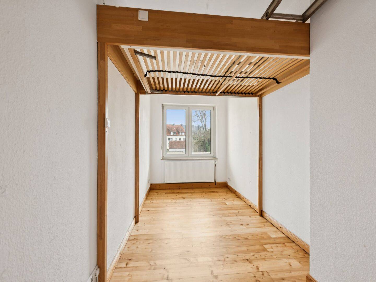 Wohnen mit Charakter: 4-Zimmer-Altbauwohnung mit Balkon in Sackgassenlage von Osnabrück – Osnabrück – Vorschaubild 7