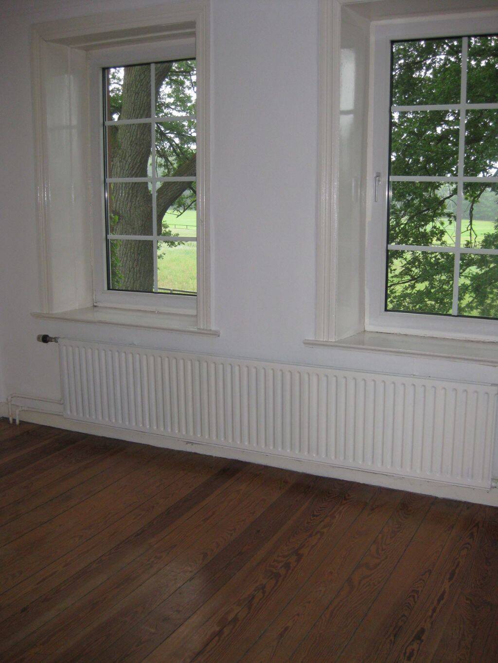 Großzügige 2-Zi. Wohnung mit gr. Wohnküche in Gutshaus, 24558 Henstedt-Ulzburg, Ortsteil Götzber