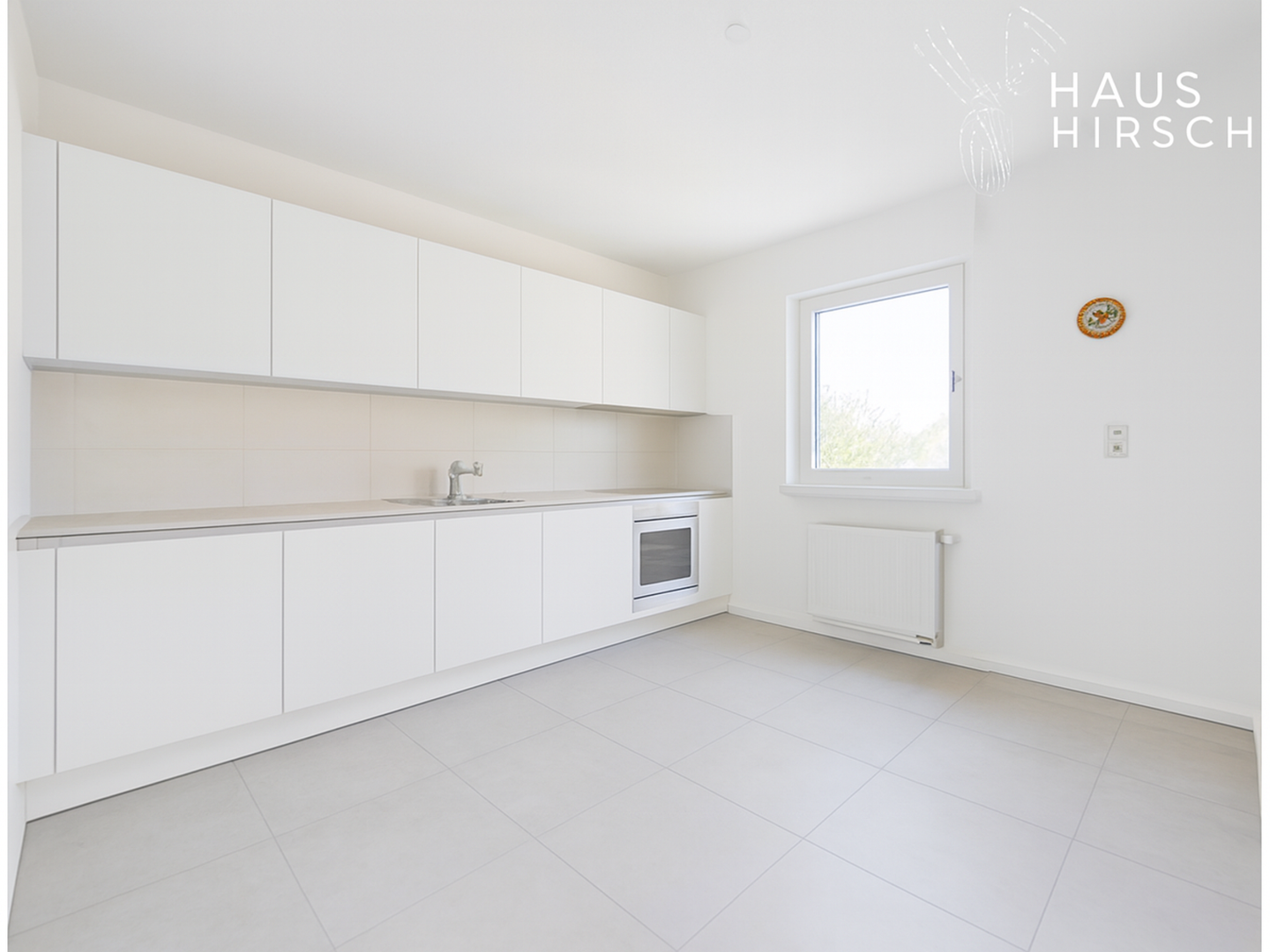 Charmantes Einfamilienhaus mit Terrasse, Garage und viel Platz für die Familie – Karlsbad – Vorschaubild 3