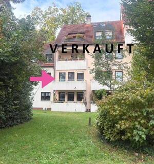 V E R K A U F T ! Studenten Eltern aufgepasst! Bezugsfreie 2,5 - Zimmerwohnung mit Balkon & TG zu verkaufen.