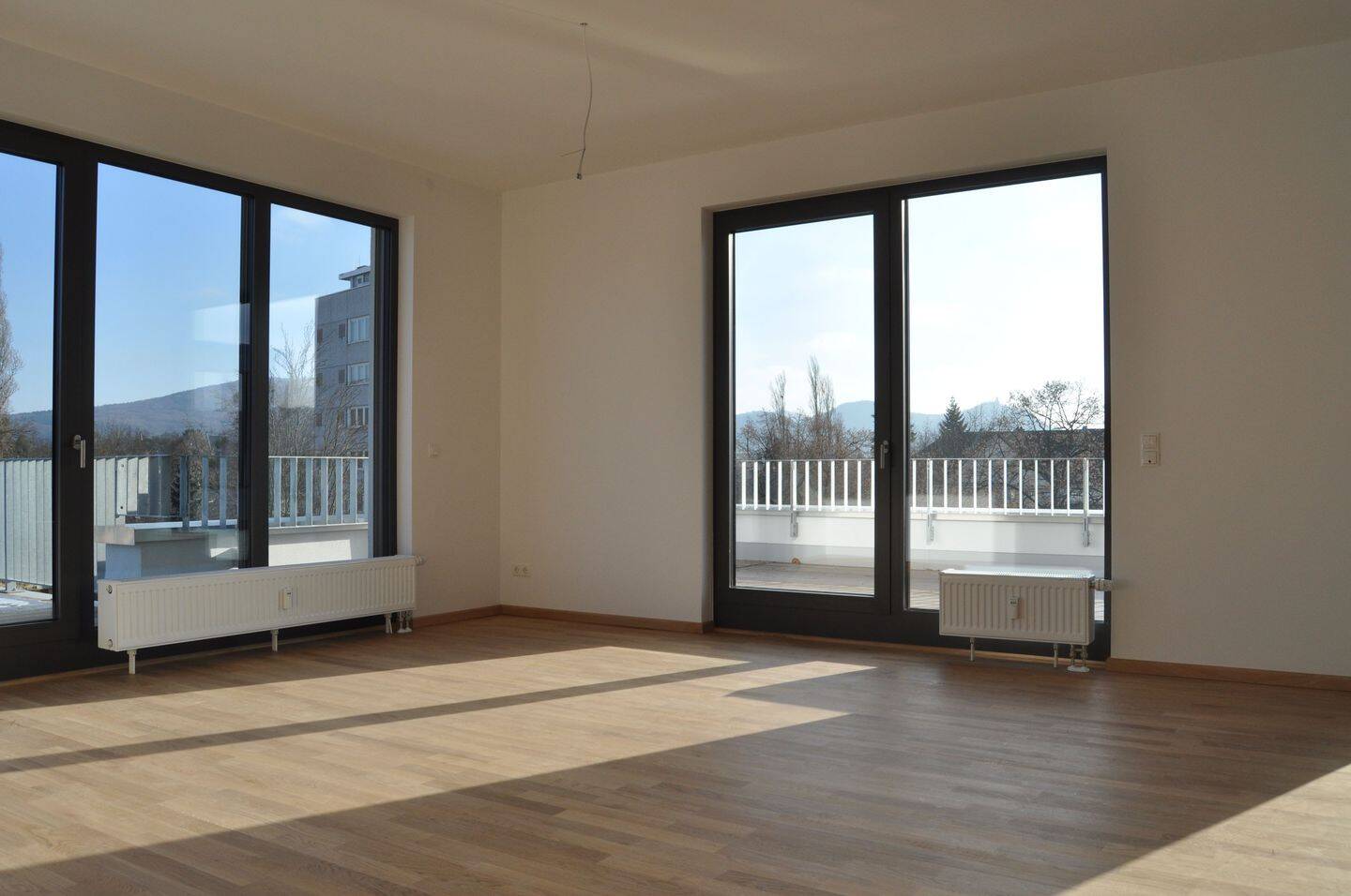 Moderne 4-Zimmer-Penthouse-Wohnung mit Dachterrasse