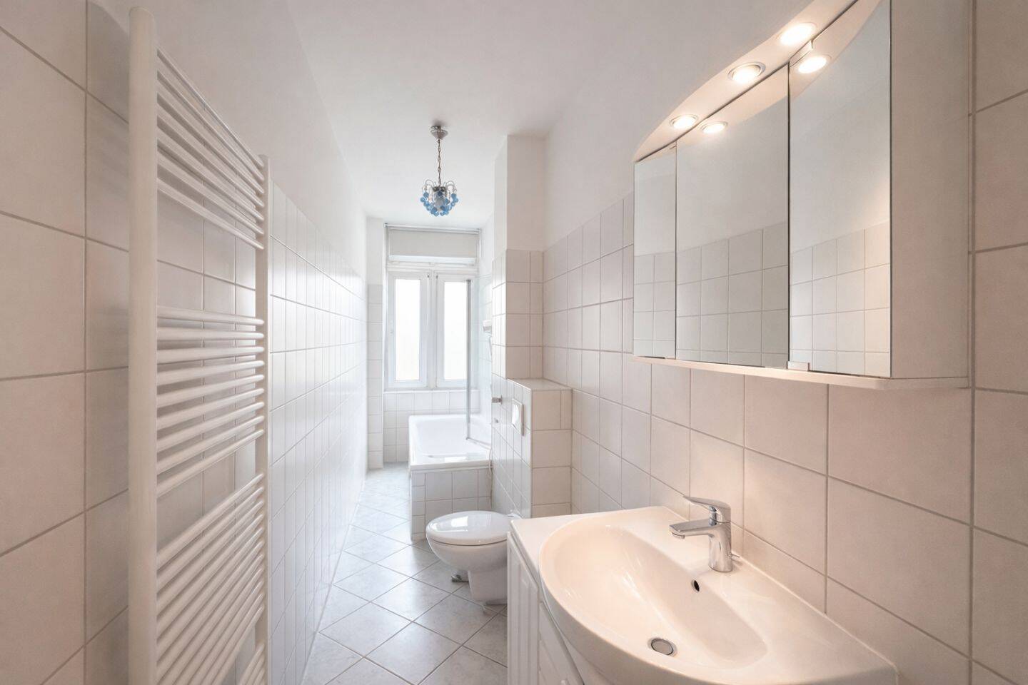 Bezugsfrei: 2-Zimmer-Altbaucharme mit sonnigem Balkon zum Innenhof in Steglitz – Berlin – Vorschaubild 5