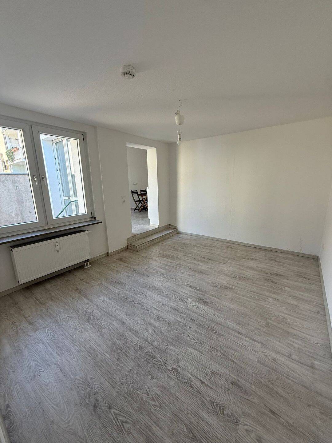 Erdgeschoss-4-Zimmer-Wohnung mit Garten in Duisburg – Duisburg – Vorschaubild 9