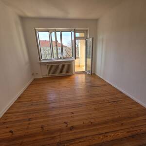 Bezugsfreie 2 Zimmerwohnung & Balkon in Berlin-Steglitz-Zehlendorf