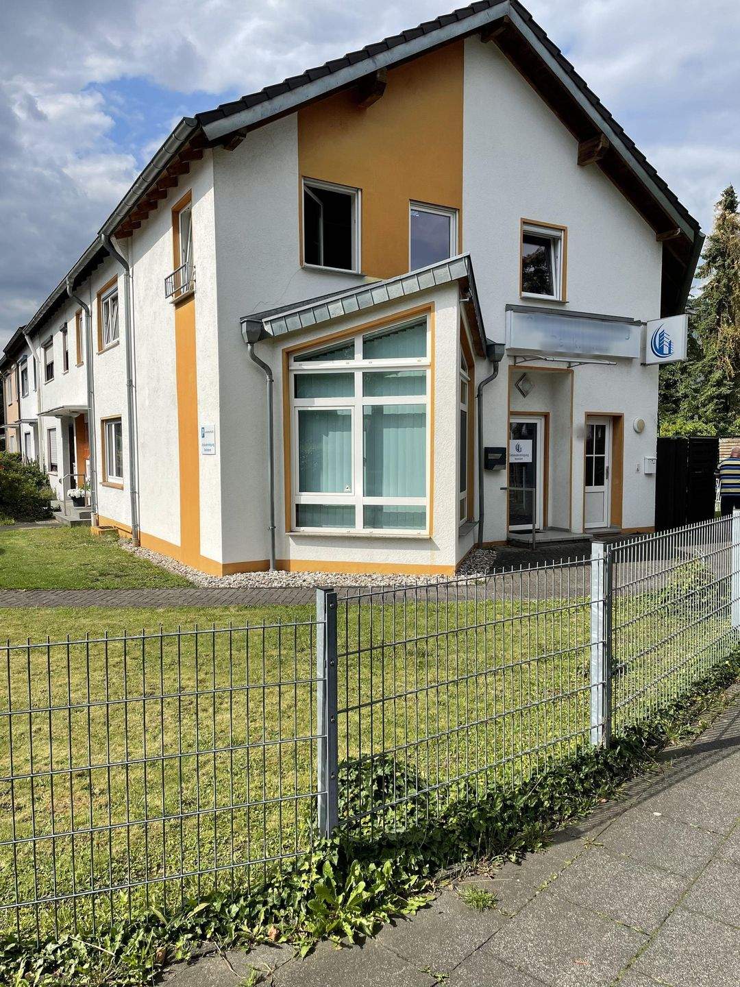 Einfamilienhaus mit vermietetem Anbau - Wohnen & Rendite vereint – Bonn – Vorschaubild 2