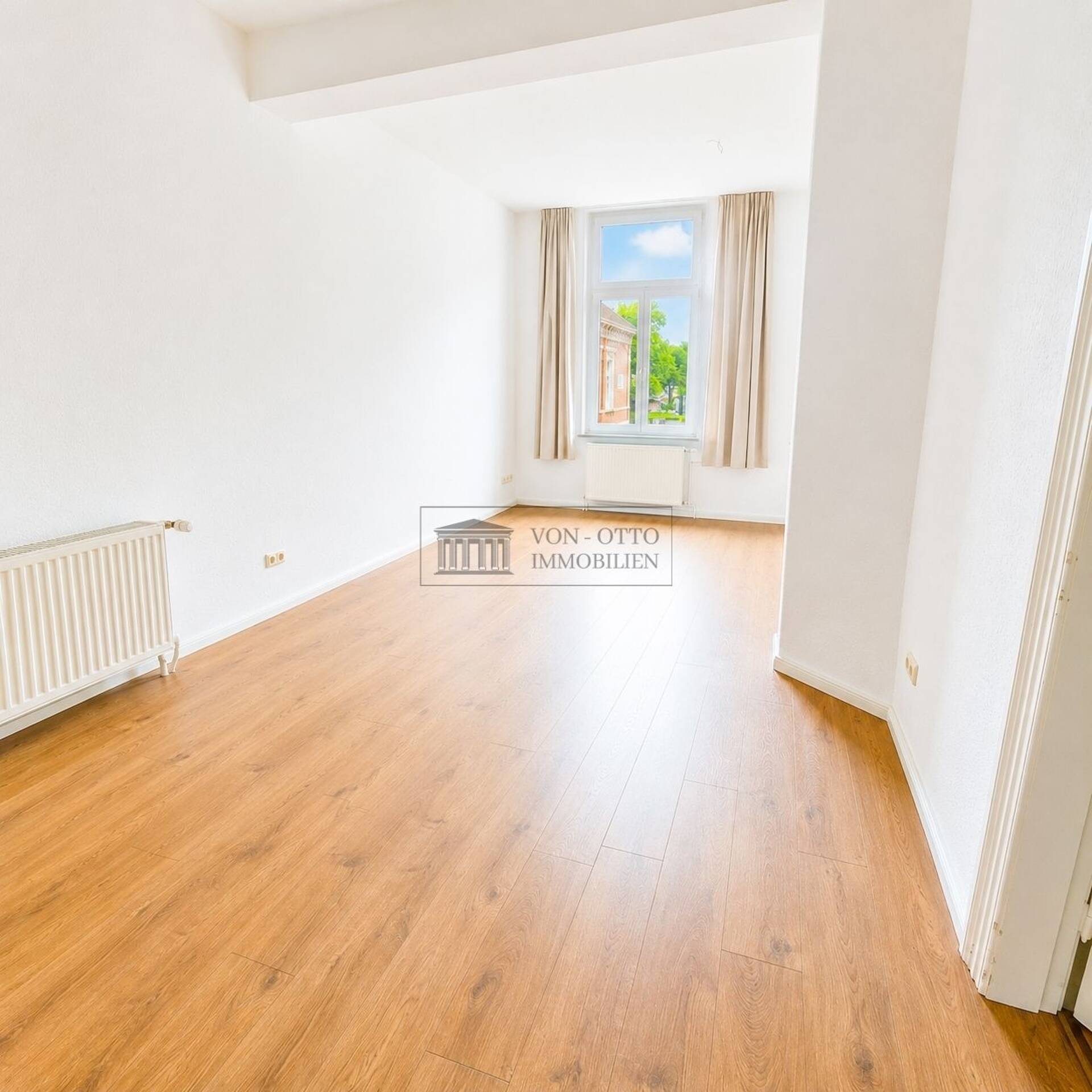 Haus in 27749 Delmenhorst mit 435,05 m² kaufen