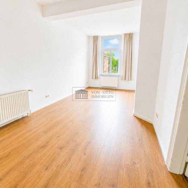 Haus in 27749 Delmenhorst mit 435,05 m² kaufen