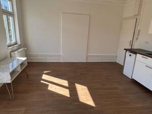 Modern*Charmant*Altbauwohnung am Stadtpark – 90762 Fürth – Vorschaubild 2
