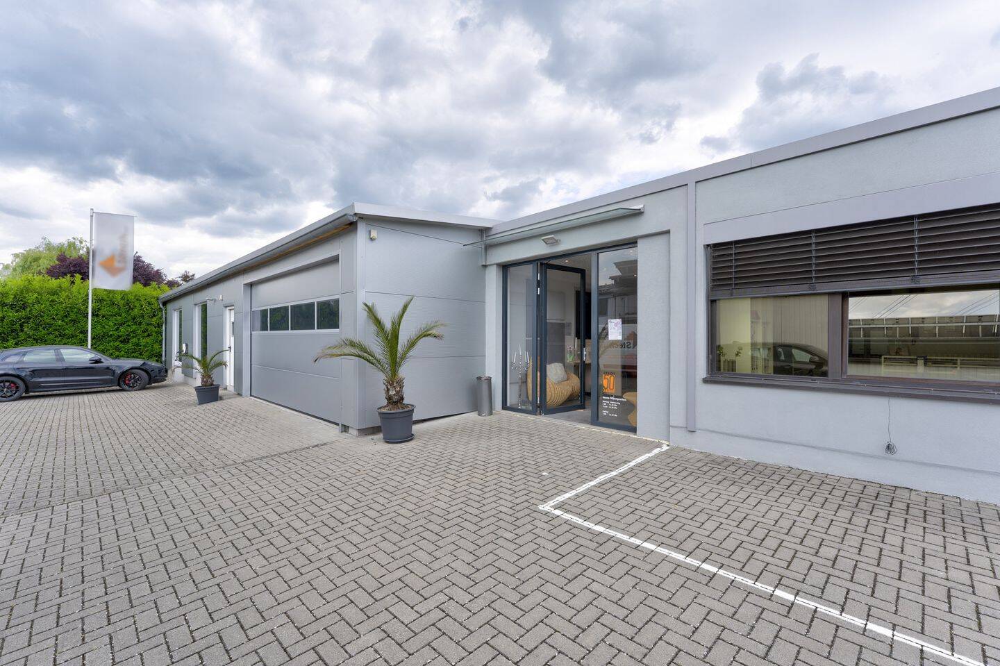 Vielseitiges Gewerbeareal mit Wohnhaus in Bahlingen - Drei Hallen im attraktiven Mischgebiet – Bahlingen – Vorschaubild 4