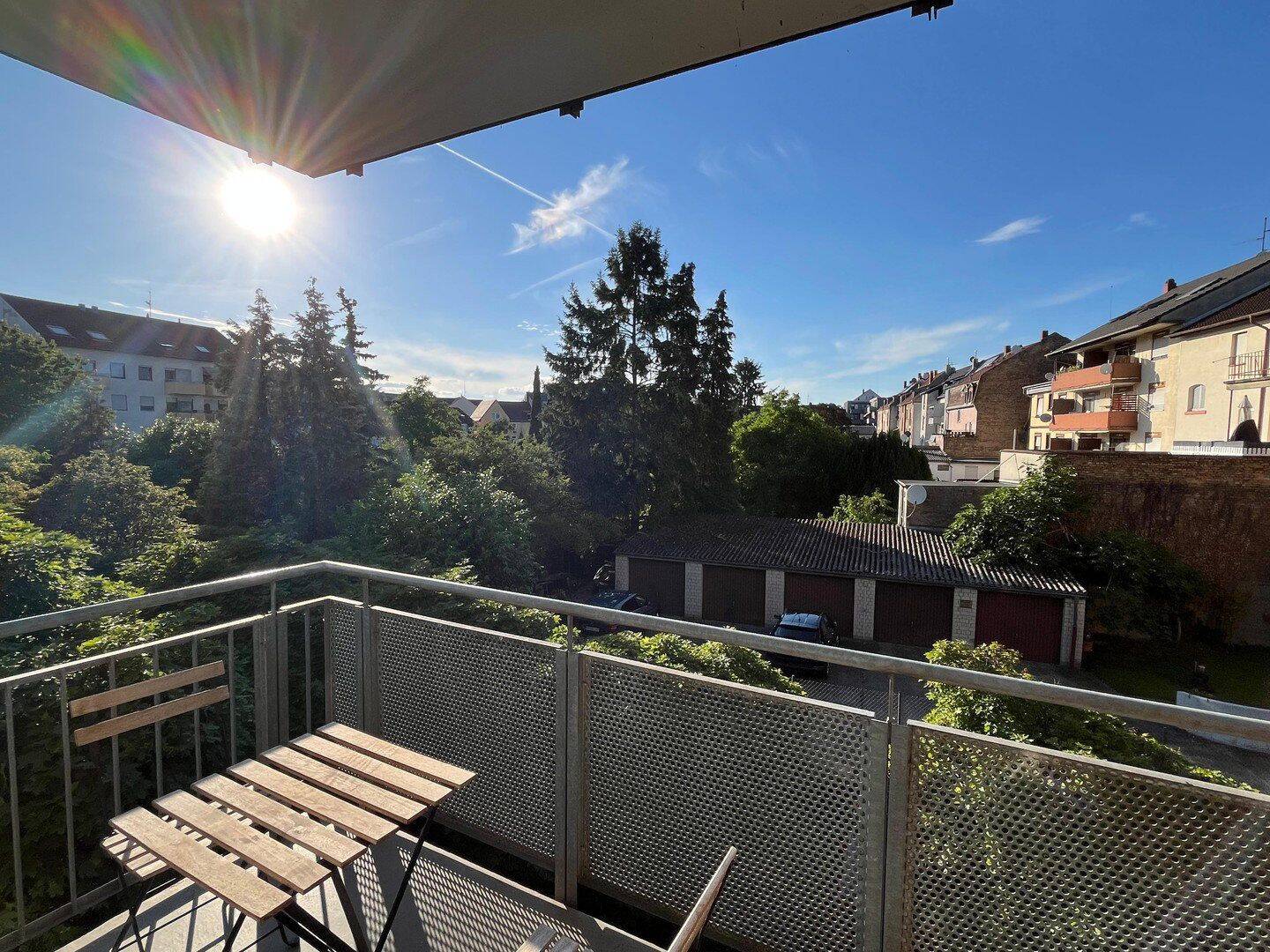 ?? Frisch renoviertes Balkon-Apartment | Möbliert | Nähe BASF, SAP, Hochschule & Innenstadt