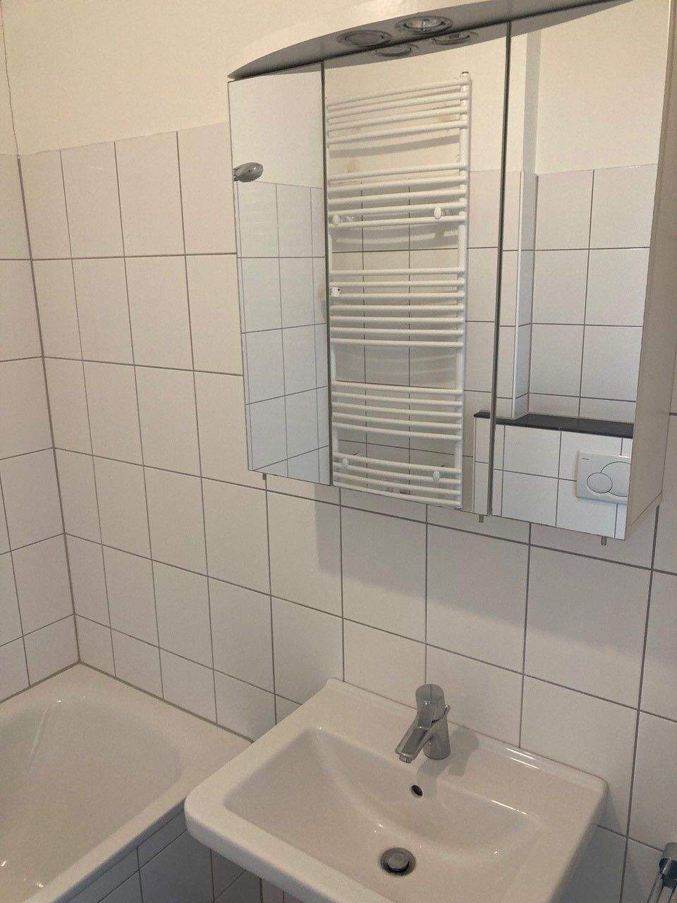 Charmante möblierte 2- Zimmer Wohnung – Düsseldorf – Vorschaubild 4