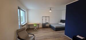 Nachmieter gesucht: ABSCHLAG 7.500 € & VORGANG BEACHTEN BITTE: Helle 1-Zimmer-Wohnung in Mariendorf (Balkon & Weitblick)