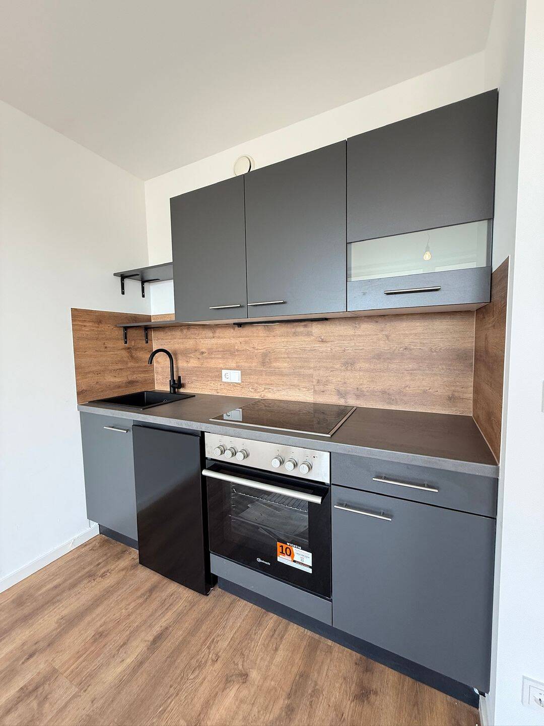 Sofort einziehen im LEO 202 - Design-Apartment am Schwabinger Tor mit SKY-Lounge – München – Vorschaubild 3