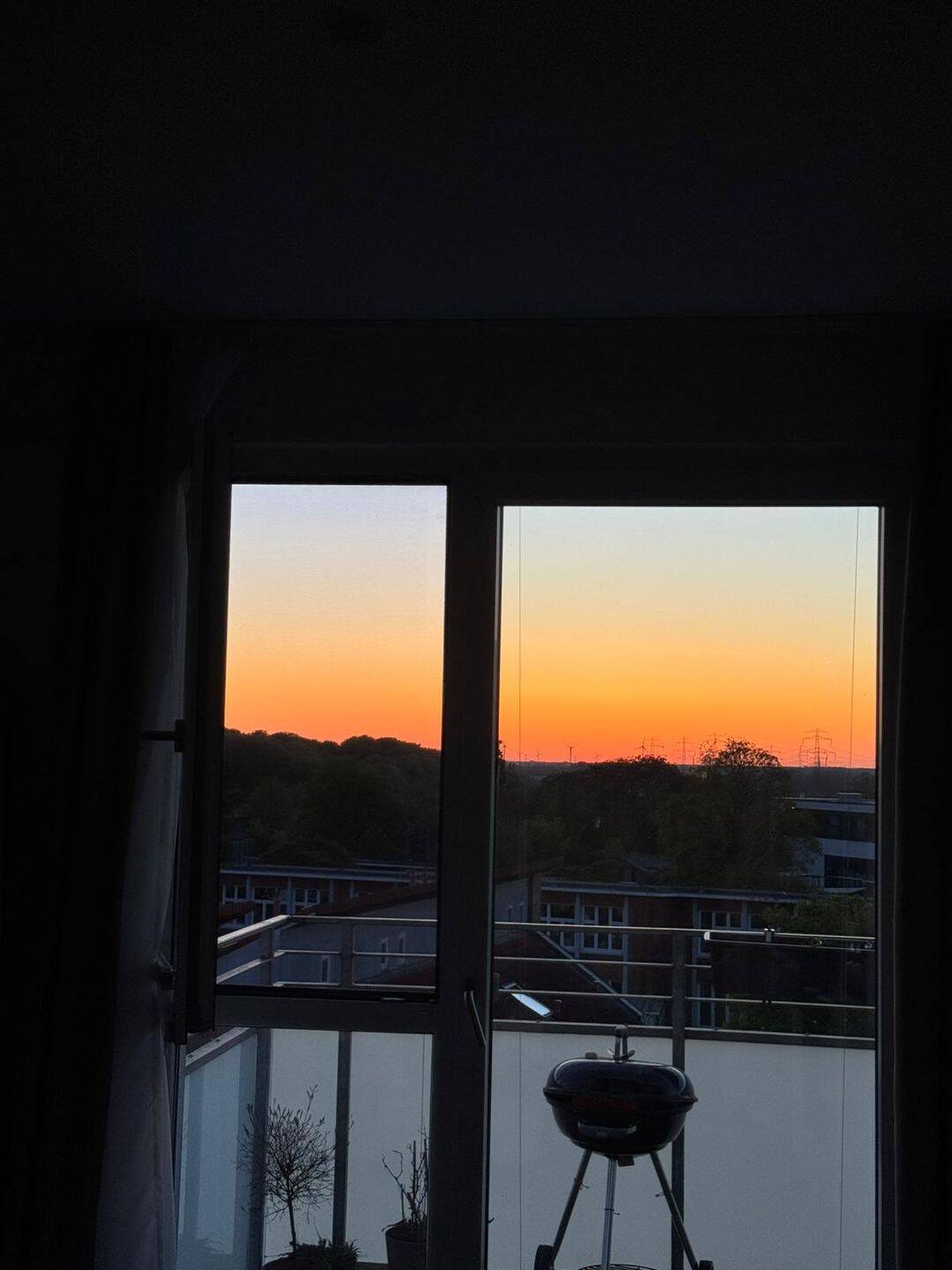 Lichtdurchflutete Wohnung im 4. OG: Exklusive Eckwohnung mit Skyline-Blick & großen Balkon in Heimfeld – Hamburg – Vorschaubild 8