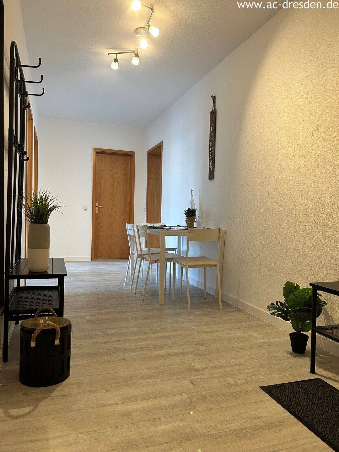 Saniertes Altbau-Juwel: möblierte 2-Raum-Wohnung in Bestlage – Chemnitz – Vorschaubild 5
