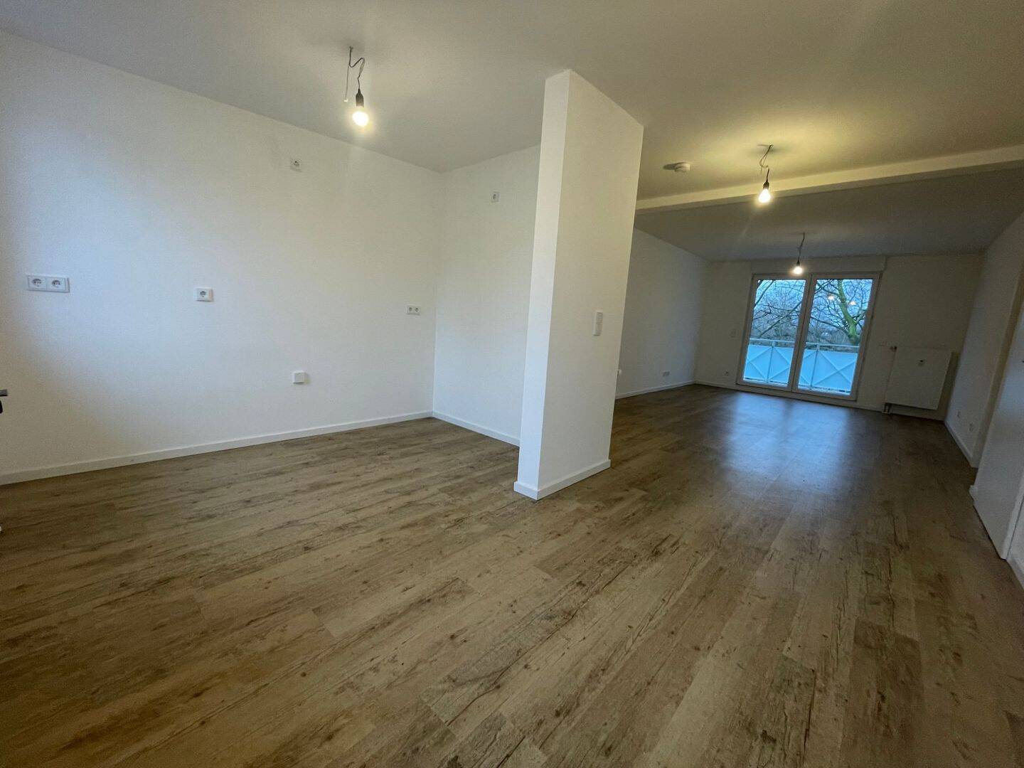 *3-Zimmerwohnung aus 2021*Balkon*Tageslichtbad*Gerschede* – Essen – Vorschaubild 2