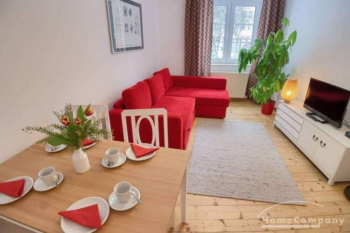 27544 HomeCompany Dresden Möbliert/Furnished 3-Zimmer Apartment in Dresden-Pieschen max. 3 Personen – 1127 Dresden – Bild 1 von 9