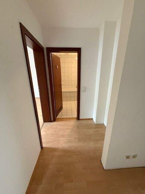 Schöne Erdgeschosswohnung in Gelsenkirchen-Süd mit Balkon – Gelsenkirchen – Vorschaubild 3