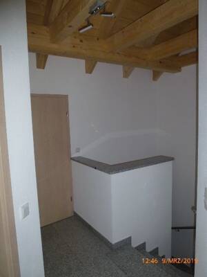 Exclusive Maisonette in einer neuwertigen DHH KFW 40+ mit gehobener Ausstattung und Garten – 84088 Neufahrn in Niederbayern – Vorschaubild 9