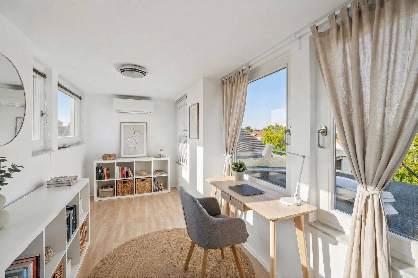 Edle Dachgeschosswohnung mit Südwest-Terrasse & Traumblick – Berlin – Vorschaubild 5