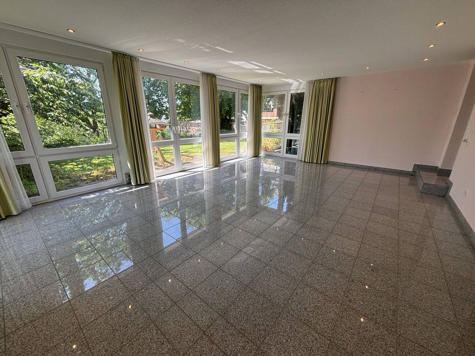 Einfamilienhaus in 34125 Kassel - Wolfsanger mit 318,08 m² kaufen
