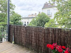 Gut vermietete Kapitalanlage mit Potential * 2 Zimmer mit Balkon – 12489 Berlin – Vorschaubild 4
