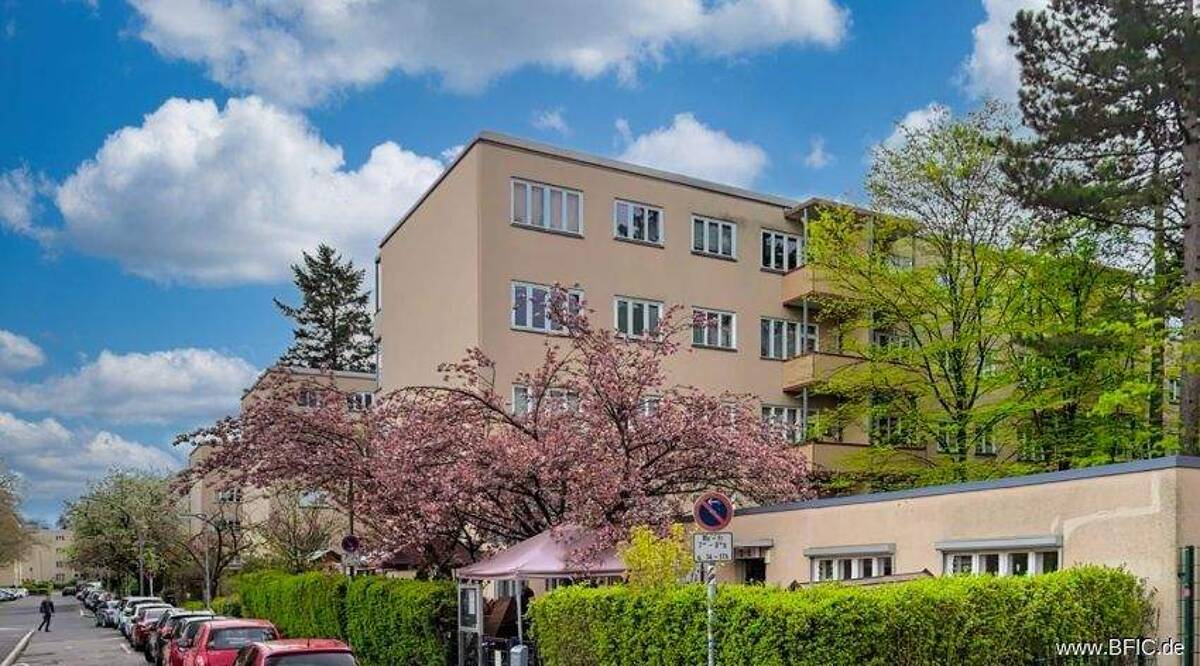 vermietete Wohnung mit Balkon in Steglitz – 12169 Berlin – Bild 1 von 1