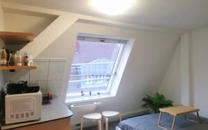 Apartment Zentrum Stuttgart Wohnen auf Zeit ab 1 Monat – 70182 Stuttgart – Vorschaubild 1