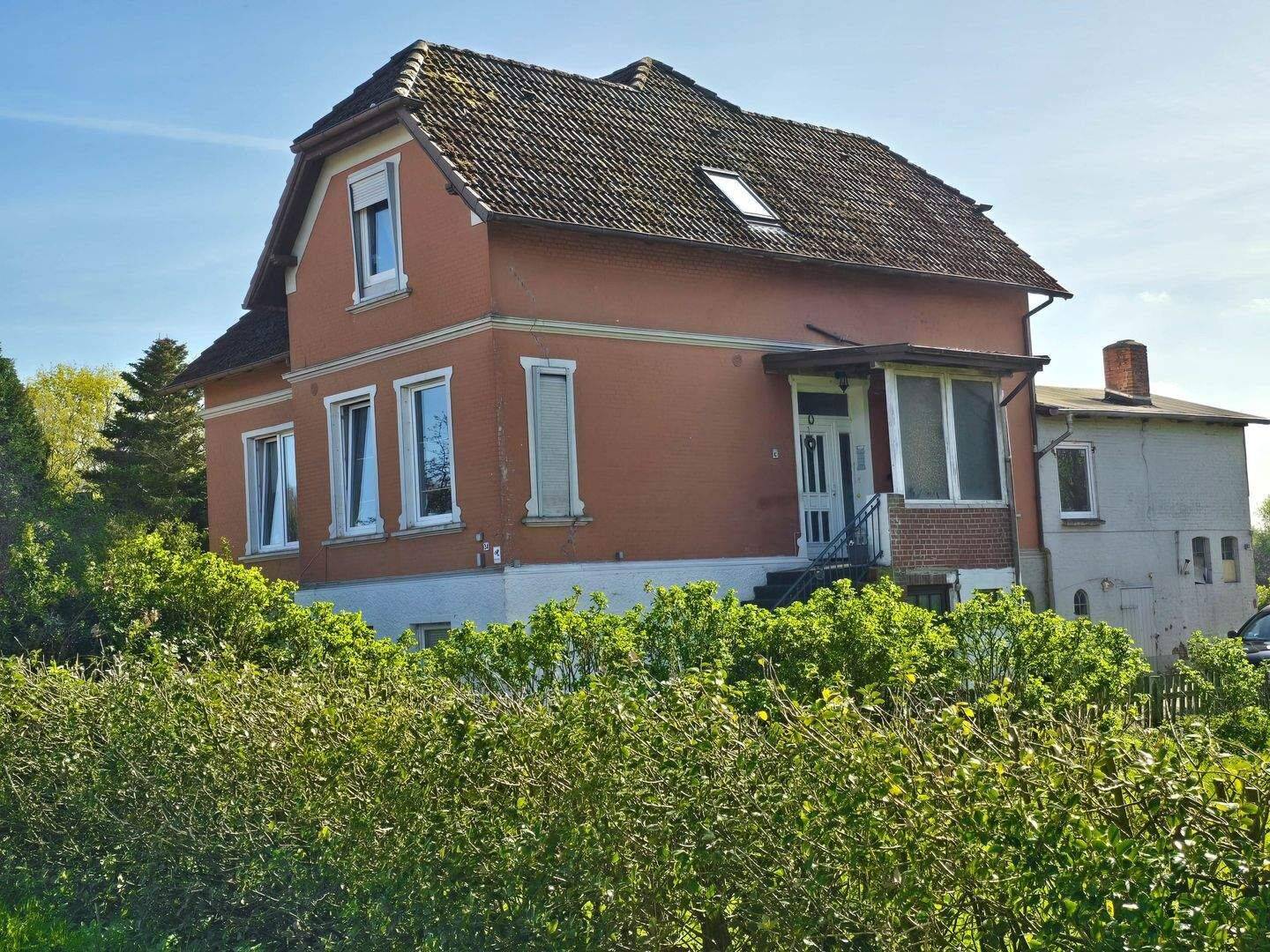 Charmante Altbauvilla mit separatem Baugrundstück, vermietet – Beldorf – Vorschaubild 2